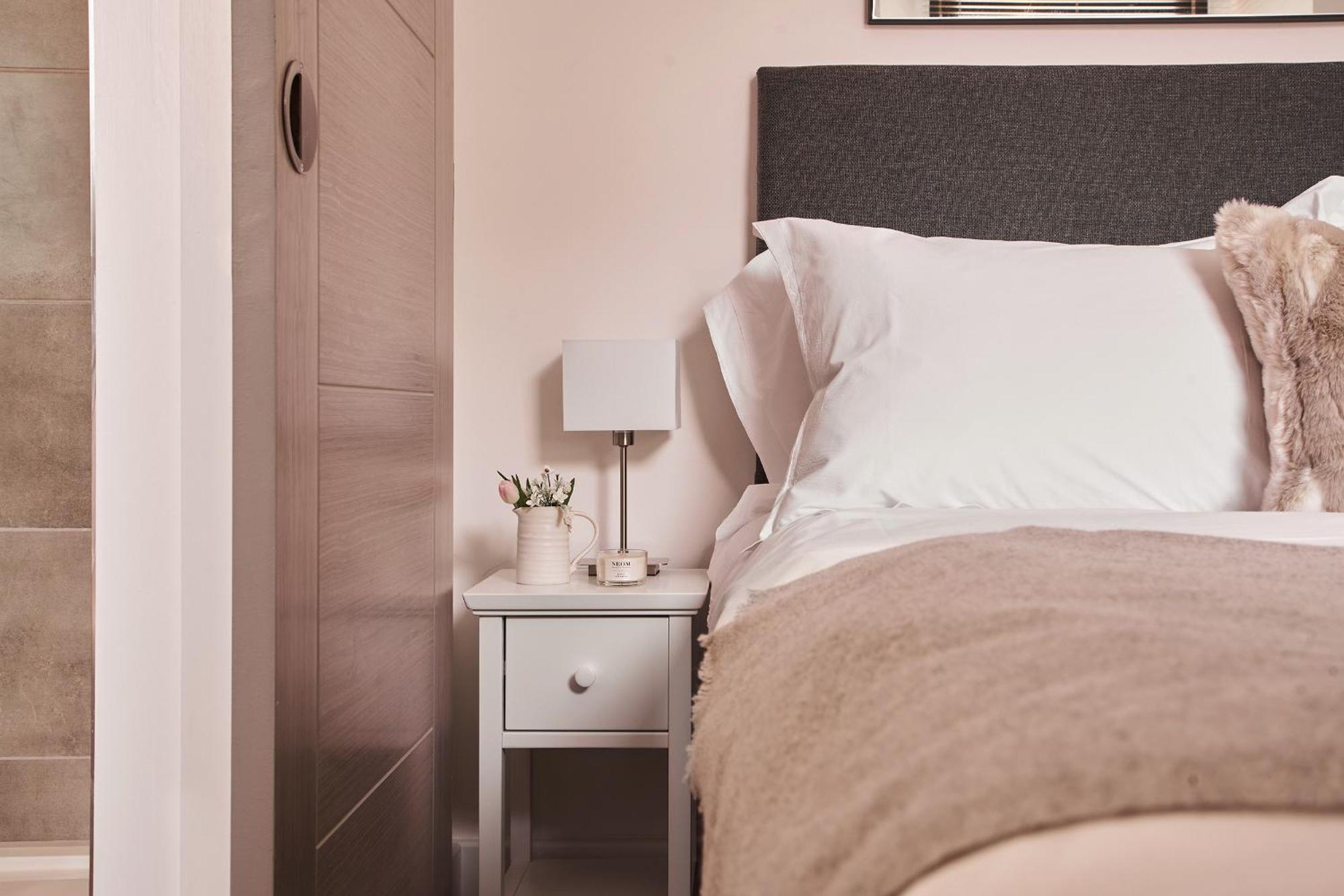 Harbour Breeze - Contemporary Waterside Bolthole On Torquay'S Iconic Marina Apartment Exterior photo