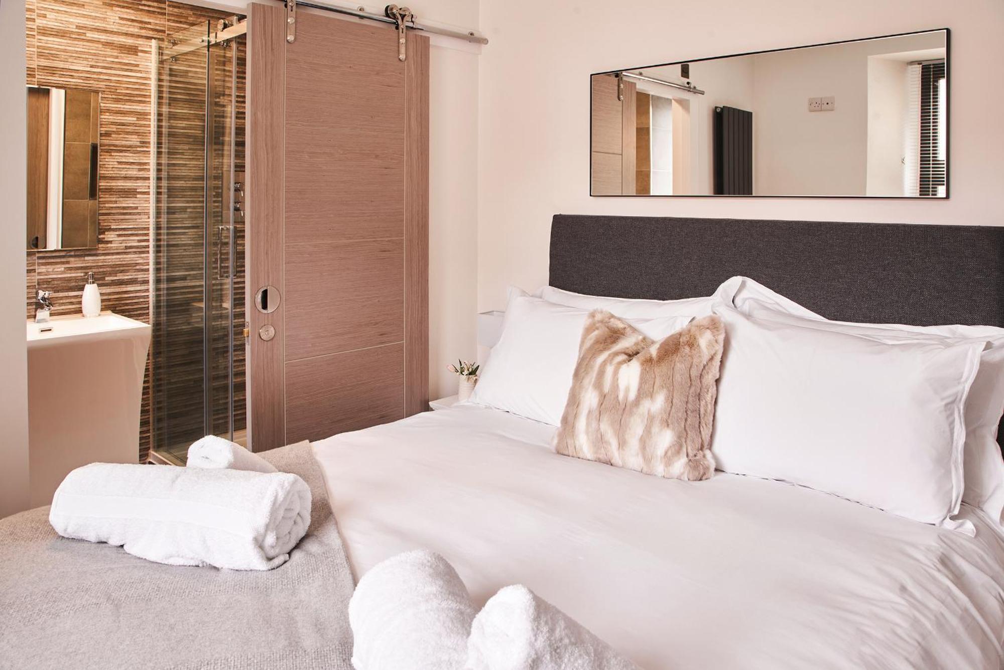 Harbour Breeze - Contemporary Waterside Bolthole On Torquay'S Iconic Marina Apartment Exterior photo